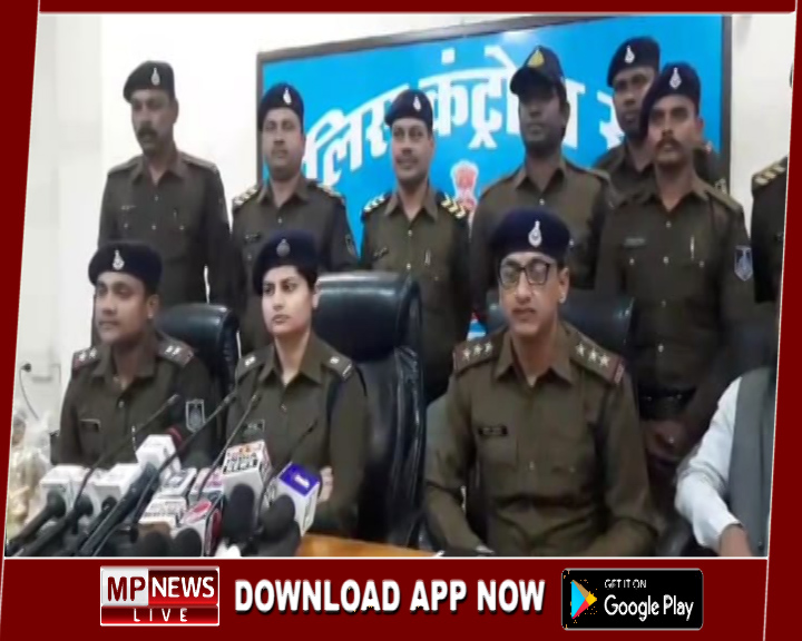 श्रीशांतिनाथ दिगम्बर जैन मंदिर में हुई चोरी का पुलिस ने किया खुलासा