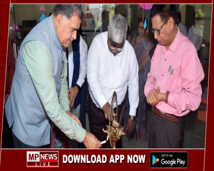 उच्च शिक्षा में वैज्ञानिक एवं तकनीकी शब्दावली का प्रभाव एवं महत्व विषय पर दो दिवसीय राष्ट्रीय संगोष्ठी का शुभारंभ