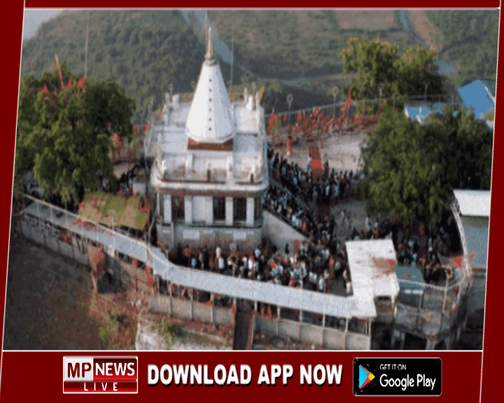 शारदा धाम मैहर में उमड़ा आस्था का सैलाब, षष्ठी पर 1.30 लाख से अधिक भक्तों ने किए माता के दर्शन