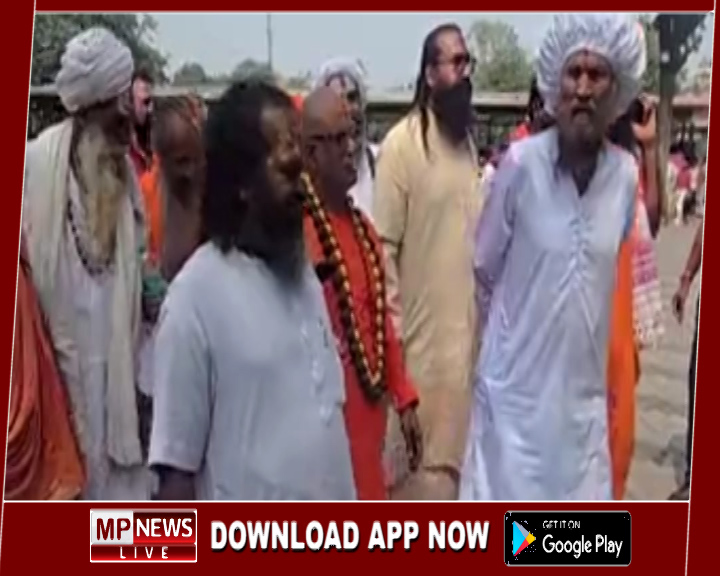 महाकाल मंदिर में संत और पुजारी आपस में भिड़े, गर्भगृह में गालीगलौज एवं हुई हाथापाई