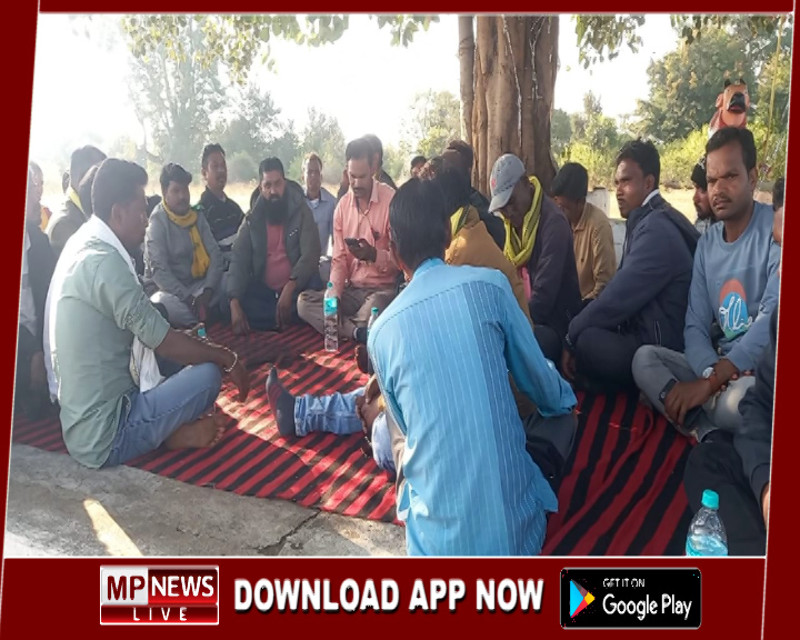 मंडला में भारत आदिवासी पार्टी की बैठक सम्पन्न, प्रदेश सचिव अखिलेश मसकोले ने सभी पदाधिकारियो को किया सम्बोधित