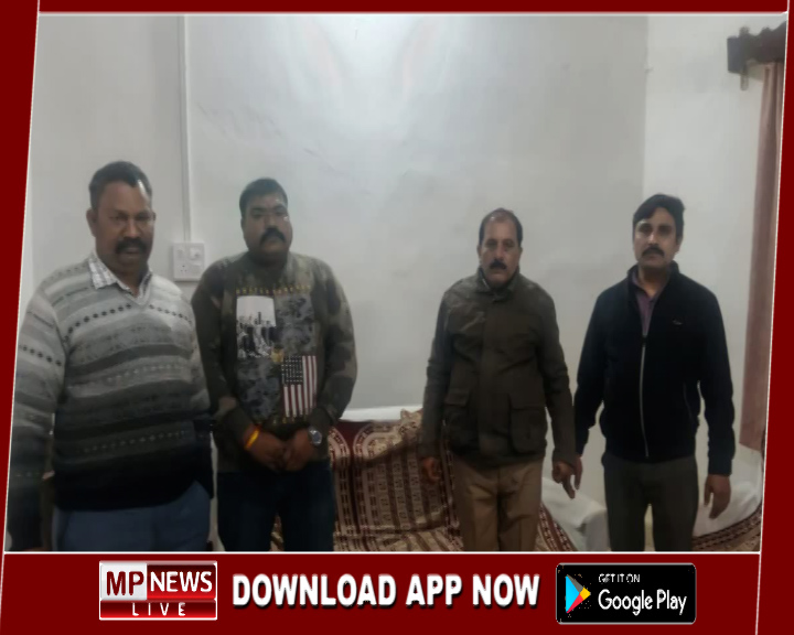 प्रॉपर्टी के दस्तावेज पर नाम चढ़वाने के लिए मांगी 50 हजार की रिश्वत, 10 हजार रुपये की रिश्वत लेते रंगे हाथ पकड़ा गया एसडीएम का स्टेनो