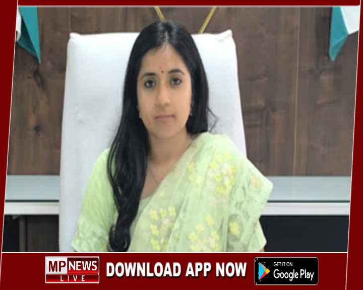 बेटा-पत्नी-मां सहित पहचान वालों के खातों में डाली राहत राशि, कलेक्टर ने चार बाबूओ को किया बर्खास्त