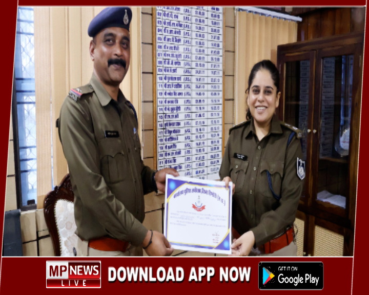 ऑपरेशन मुस्कान-विशेष अभियान में उत्कृष्ट कार्य करने वाले पुलिस कर्मियों को किया सम्मानित, नाबालिग बालक-बालिकाओं की सुरक्षा के लिए नवम्बर माह में चलाया गया ऑपरेशन मुस्कान-विशेष अभियान