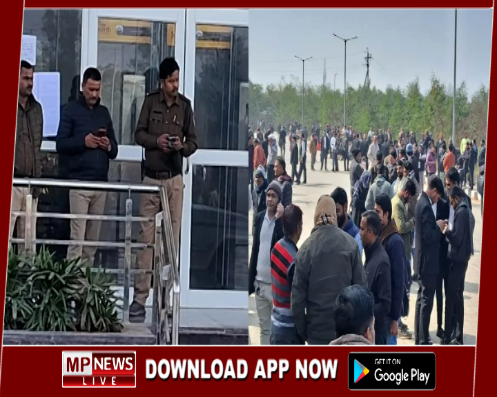 रीवा कोर्ट को बम से उड़ाने का मिला धमकी भरा ई-मेल, कोर्ट परिसर खाली, सुरक्षा एजेंसियों ने चलाया तलाशी अभियान