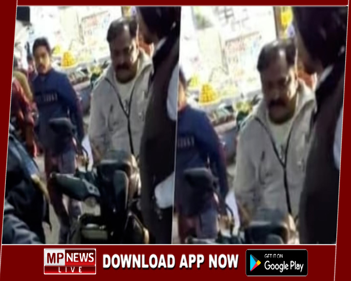 वाहन चेकिंग के दौरान पुलिस से गाली-गलौज, पूर्व पार्षद व भाजपा नेता सहित चार पर मामला दर्ज