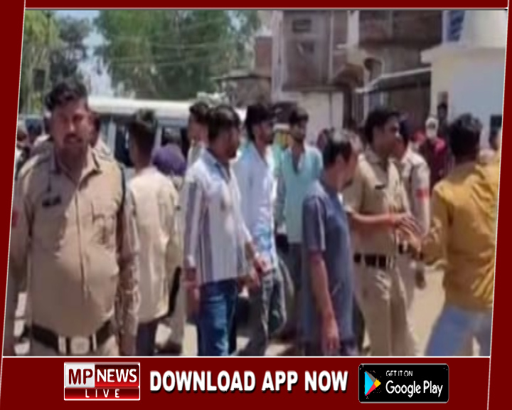 आधा सैकड़ा नकाबपोशों ने घर में घुसकर की मारपीट, थाने में भी मचाया उपद्रव