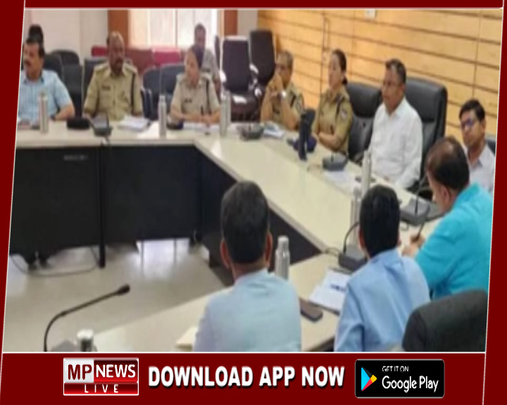 इंदौर की सड़कों पर अब नहीं लगेगा जाम, डीएम शिवम वर्मा ने इन 8 रास्तों के लिए लिया बड़ा फैसला