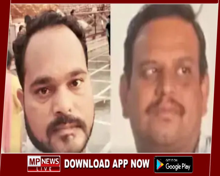 बिजली के खम्बे से टकराई तेज रफ़्तार कार, कार की डिक्की में रखे थे पटाका-बारूद, 10 मिनट में जलकर कंकाल बने दो दोस्त